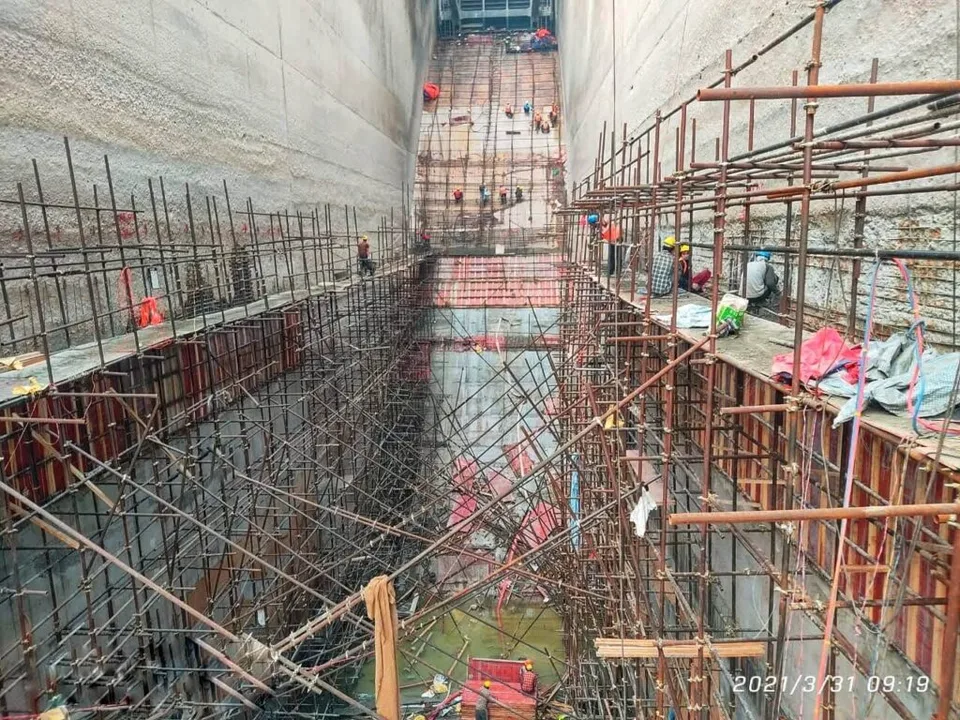 Madhya Marsyangdi Dam and spillway