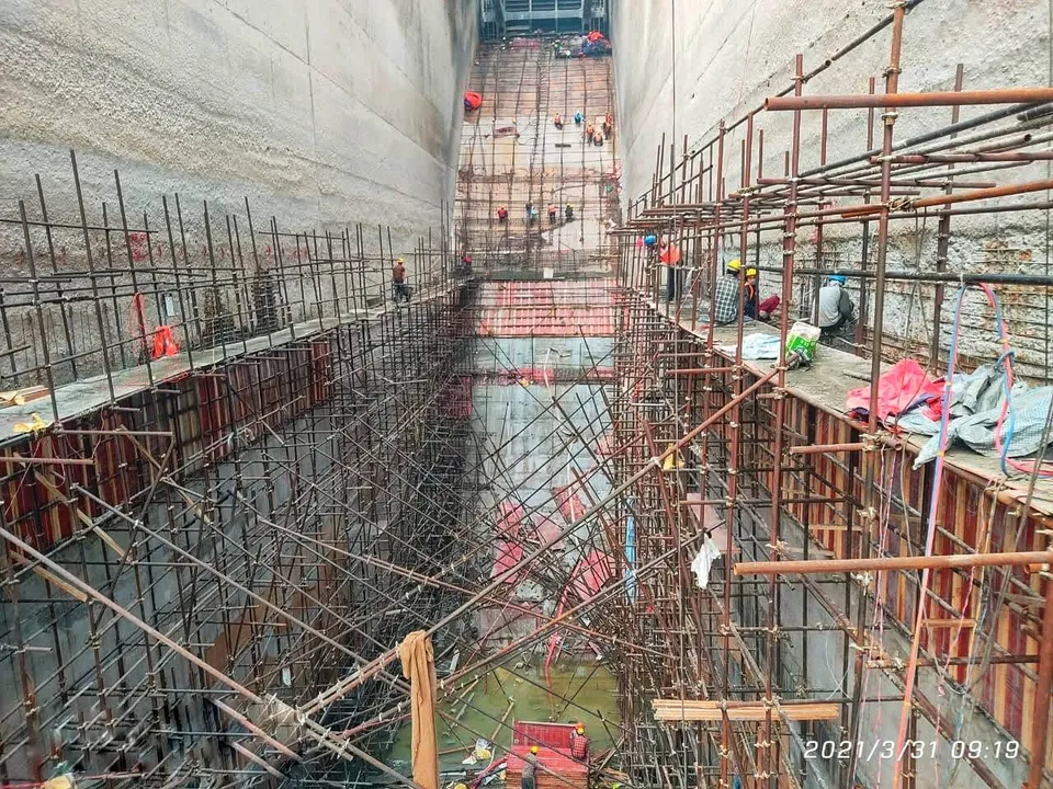 Madhya Marsyangdi Dam and spillway
