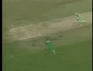 Jonty Rhodes Runs Out Inzamam, SA vs PAK